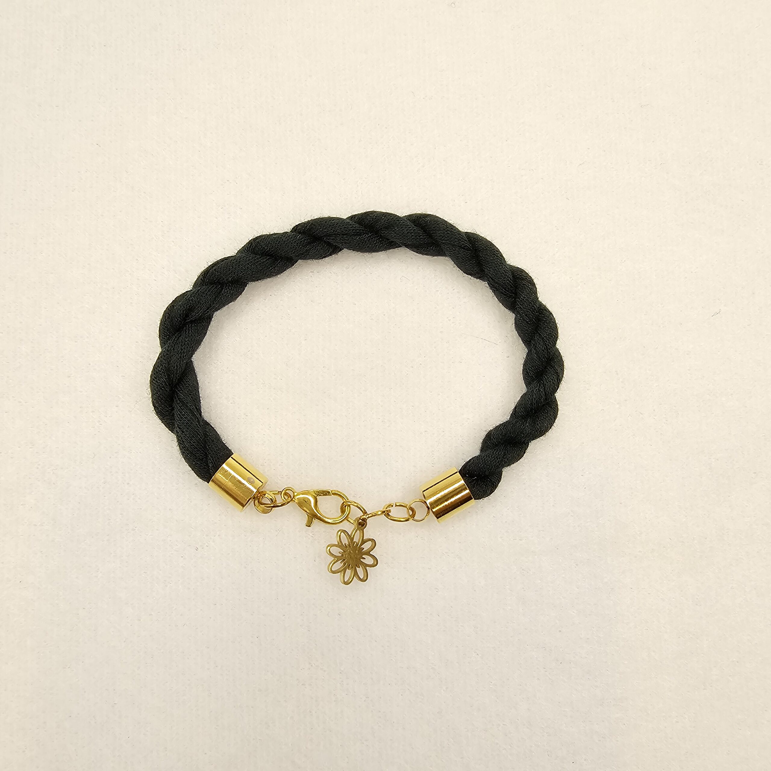 Bracelet torsadé en tissu recyclé – Image 6